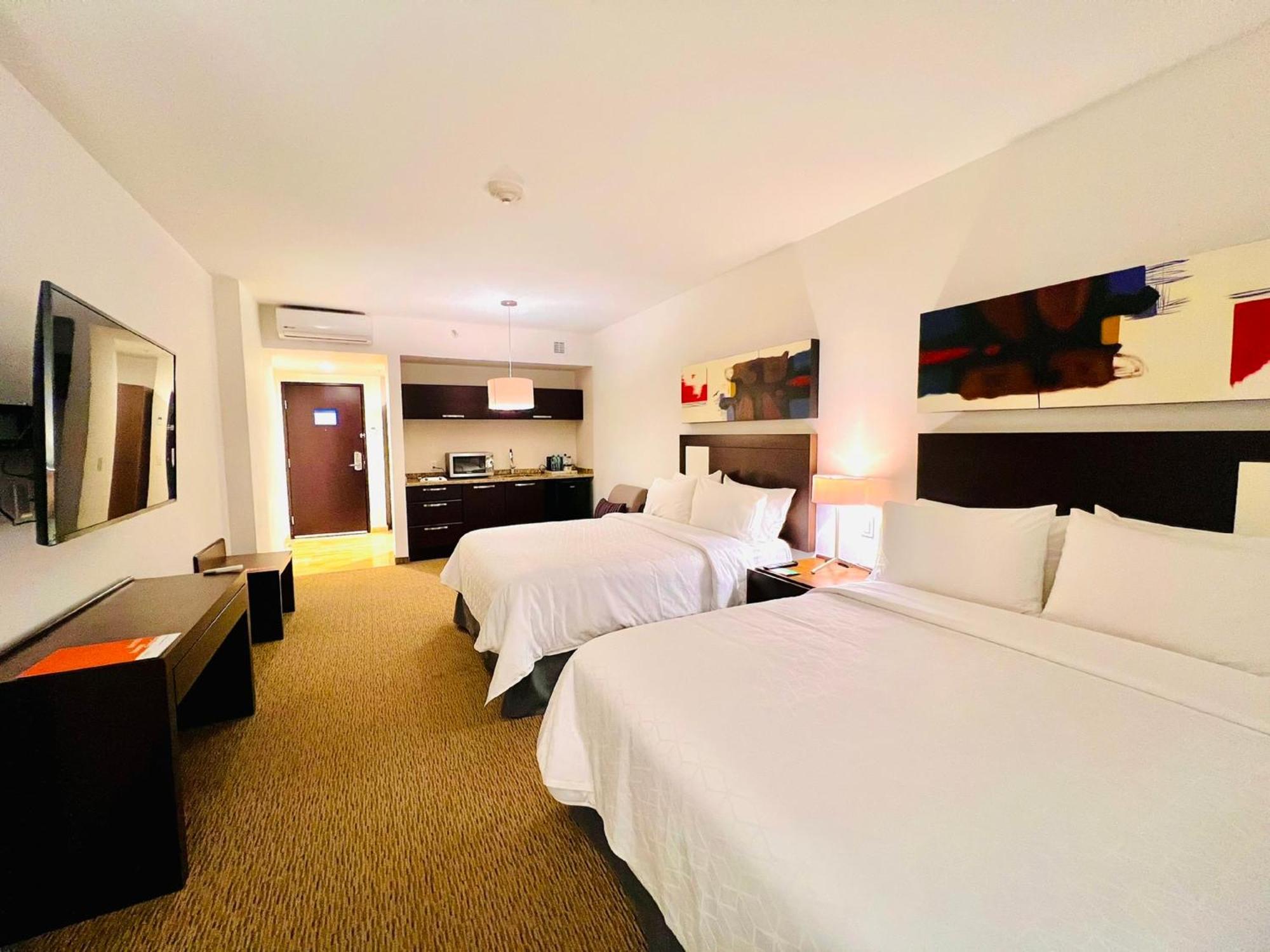 ספופן Holiday Inn Guadalajara Patria-Universidad By Ihg מראה חיצוני תמונה